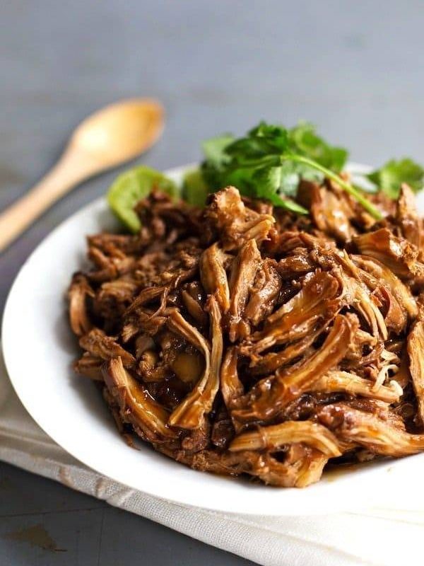 Honey Glazed Crockpot Chicken Adobo - simple pantry ingredients, hardly any hands-on time, 200 calories. | https://be-fit.today
