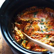 Super Easy Skinny Veggie Crockpot Lasagna - a handful of simple ingredients for a healthy family dinner. | https://be-fit.today