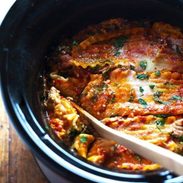 Super Easy Skinny Veggie Crockpot Lasagna - a handful of simple ingredients for a healthy family dinner. | https://be-fit.today